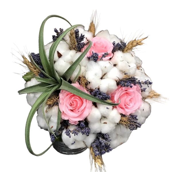 Wedding bouquet of pink and lavender cryogenic roses