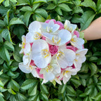 Buchet mireasa orhidee phalaenopsis si trandafiri roz