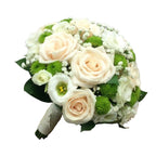 Buchet mireasa cu trandafiri, lisianthus si santini