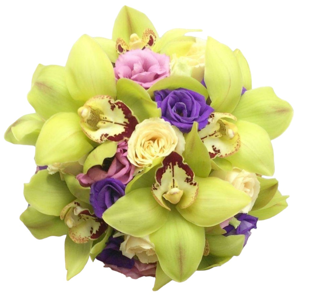 Buchet mireasa orhidee cymbidium verde si lisianthus