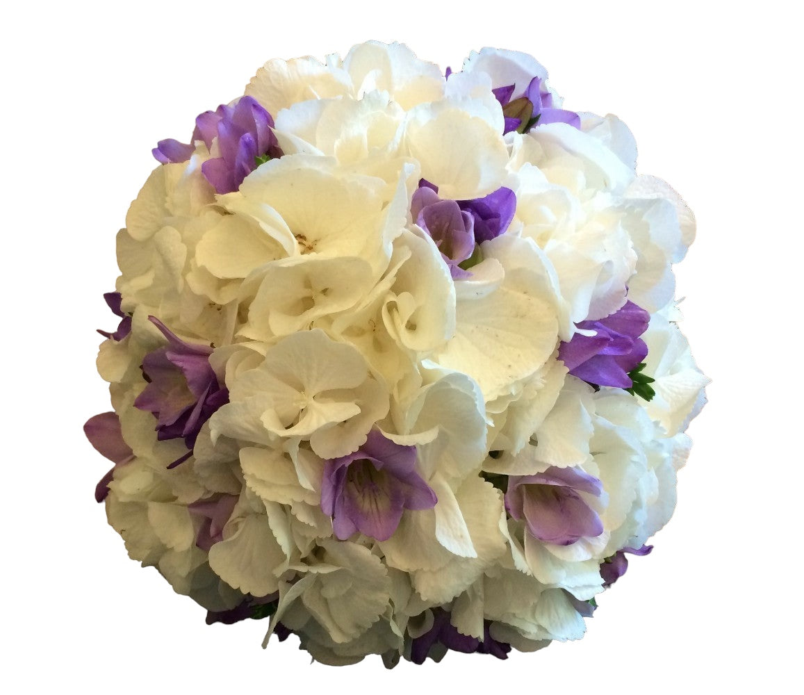 Buchet de mireasa cu frezii si hortensie