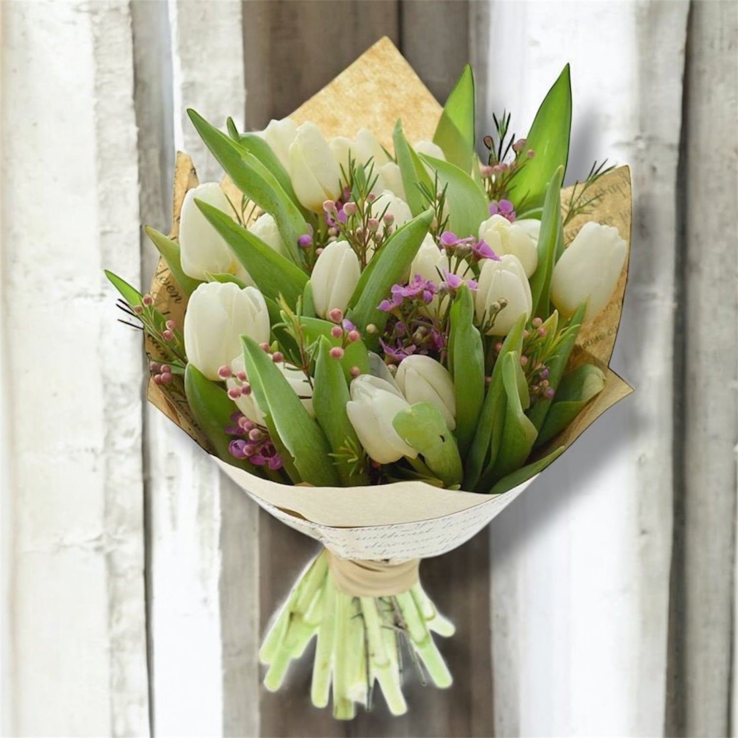 Buchet elegant cu 15 lalele albe