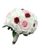 Buchet mireasa hortensie alba si minirose rosii