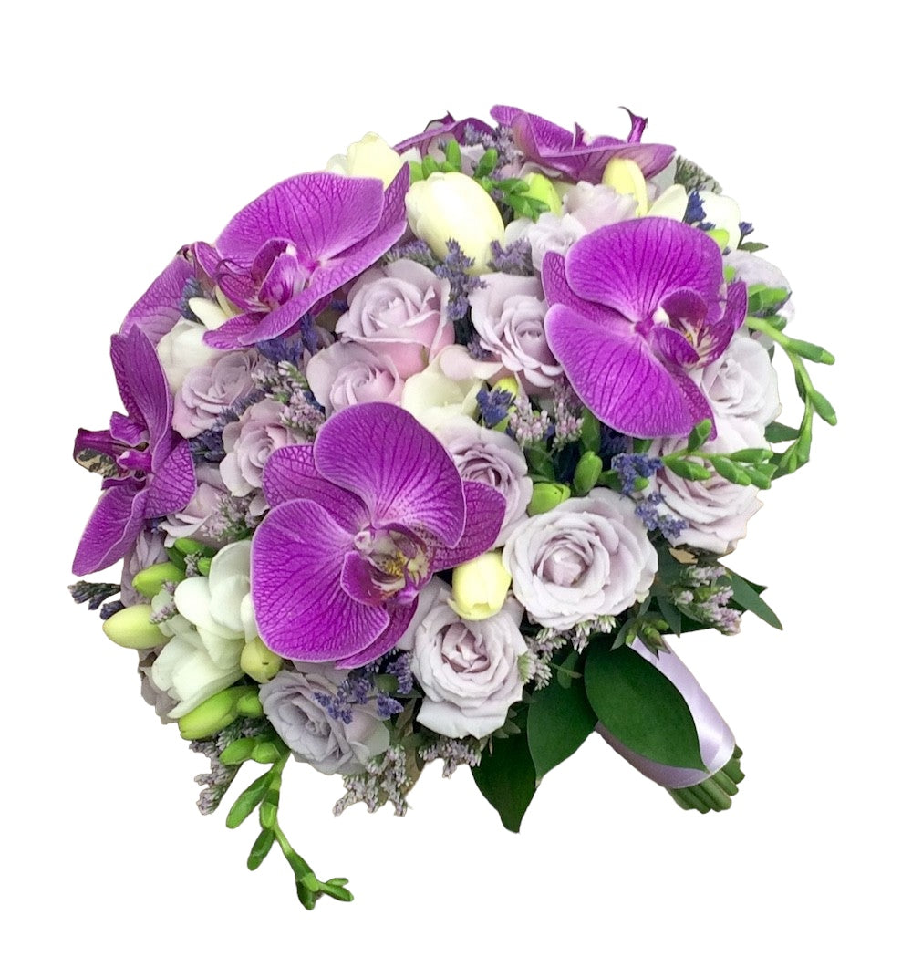 Buchet mireasa minirose lila si orhidee