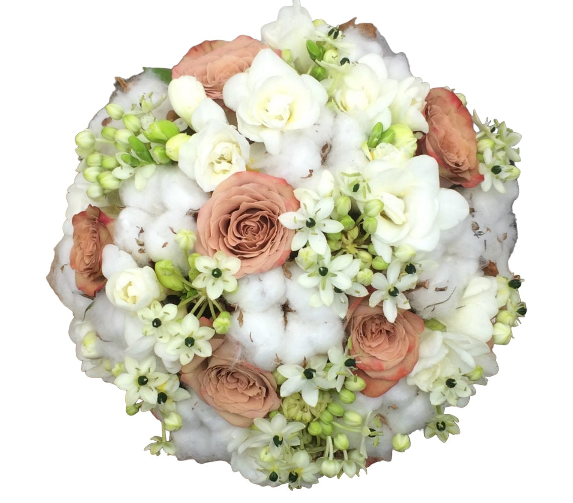 Buchet mireasa bumbac si trandafiri cappuccino