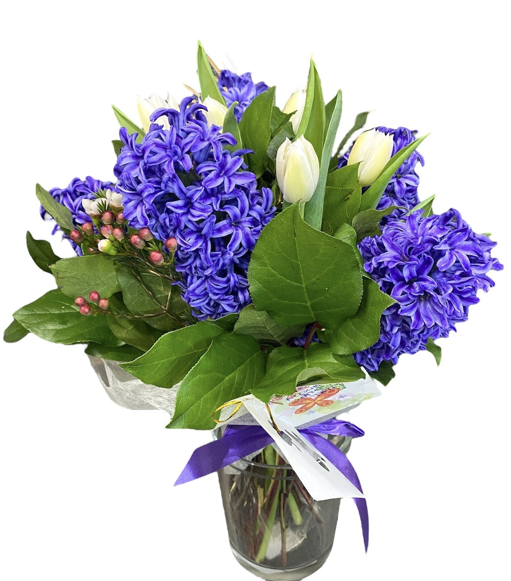 Buchet cu flori de primavara - zambile si lalele