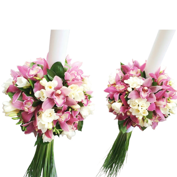 Lumanari de nunta cu orhidee roz si frezii albe