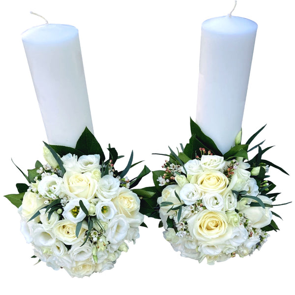 Lumanari nunta scurte trandafiri albi si lisianthus