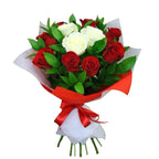Buchet de trandafiri rosii si albi