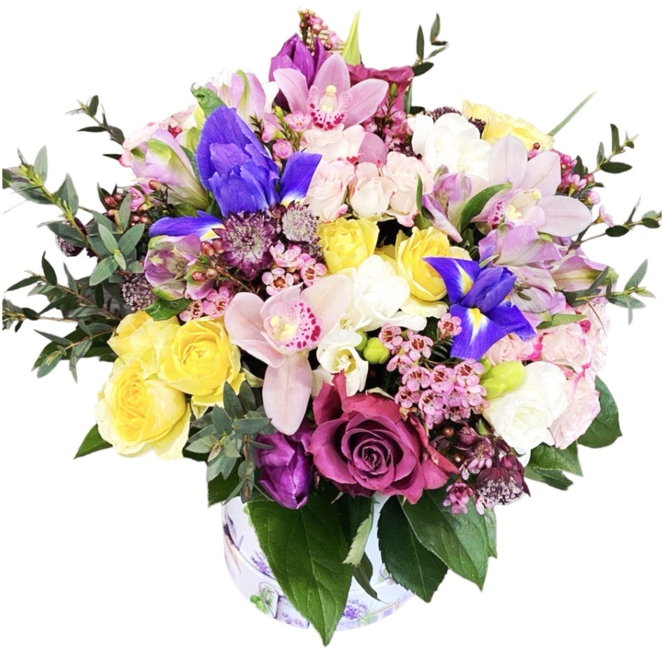 Aranjament floral de primavara in cutie