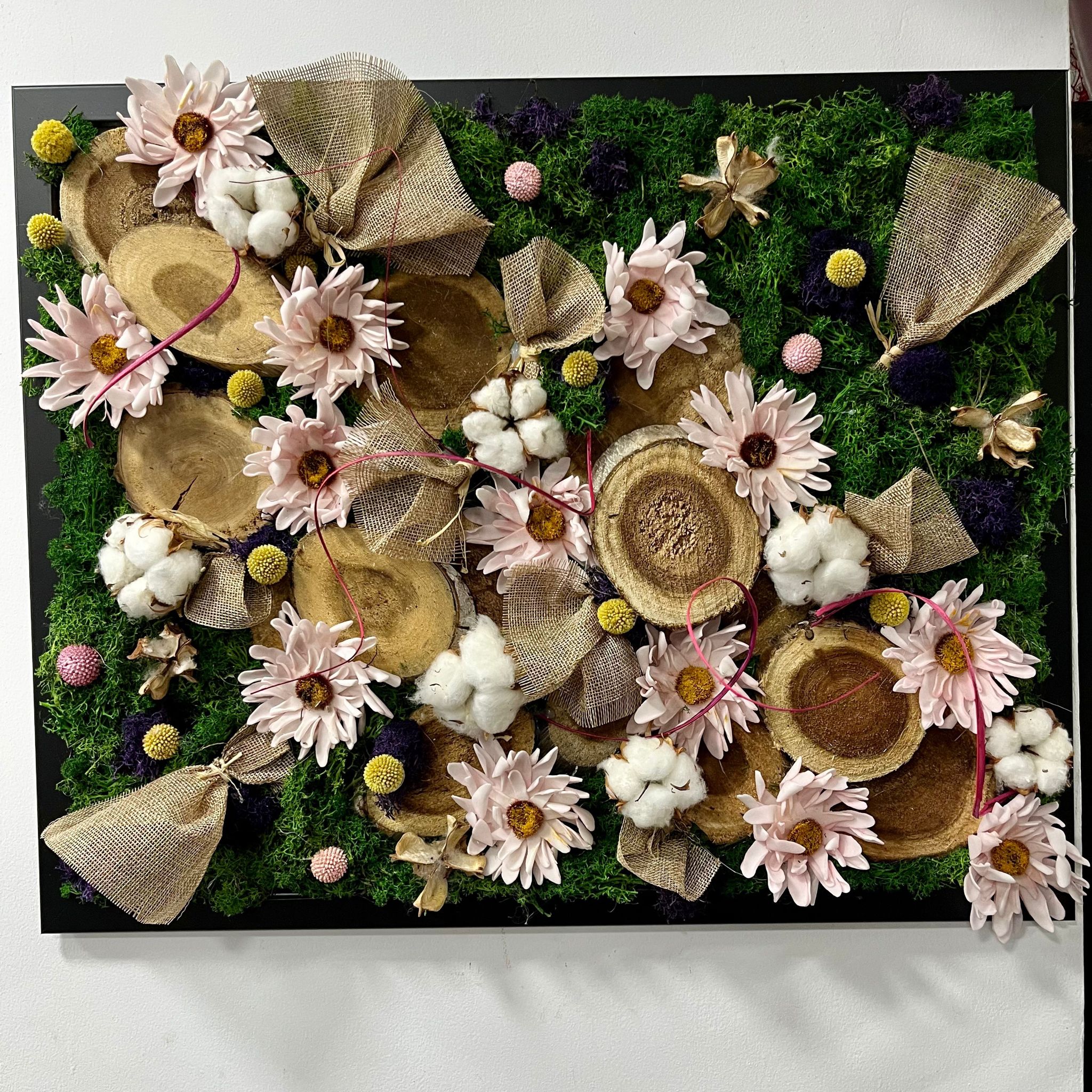 Tablou licheni stabilizati- bumbac, felii din lemn si craspedia