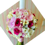 Lumanare de botez cu hortensie, frezii, lisianthus si minirose
