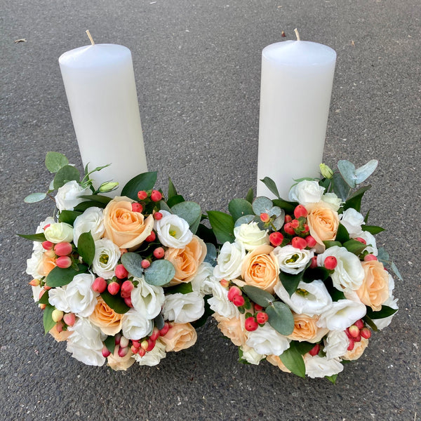 Short wedding candles red roses and hypericum
