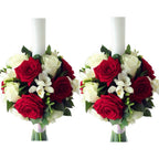 Lumanari de cununie din trandafiri albi, trandafiri rosii si frezii albe