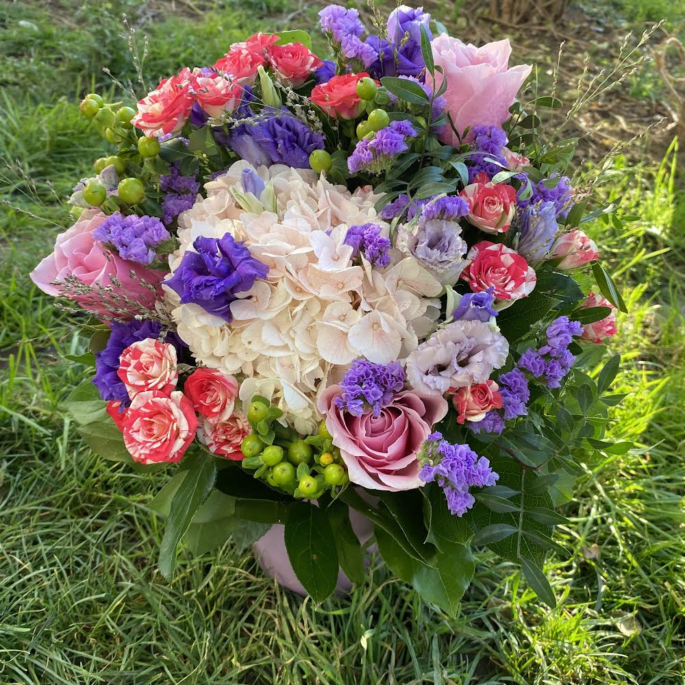 Aranjament floral colorat