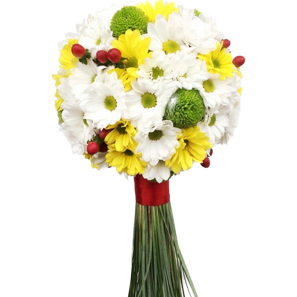 Baptism candle with daisies, santini and hypericum