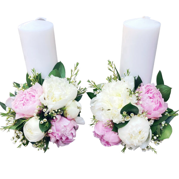 White peonies and lisianthus wedding candles