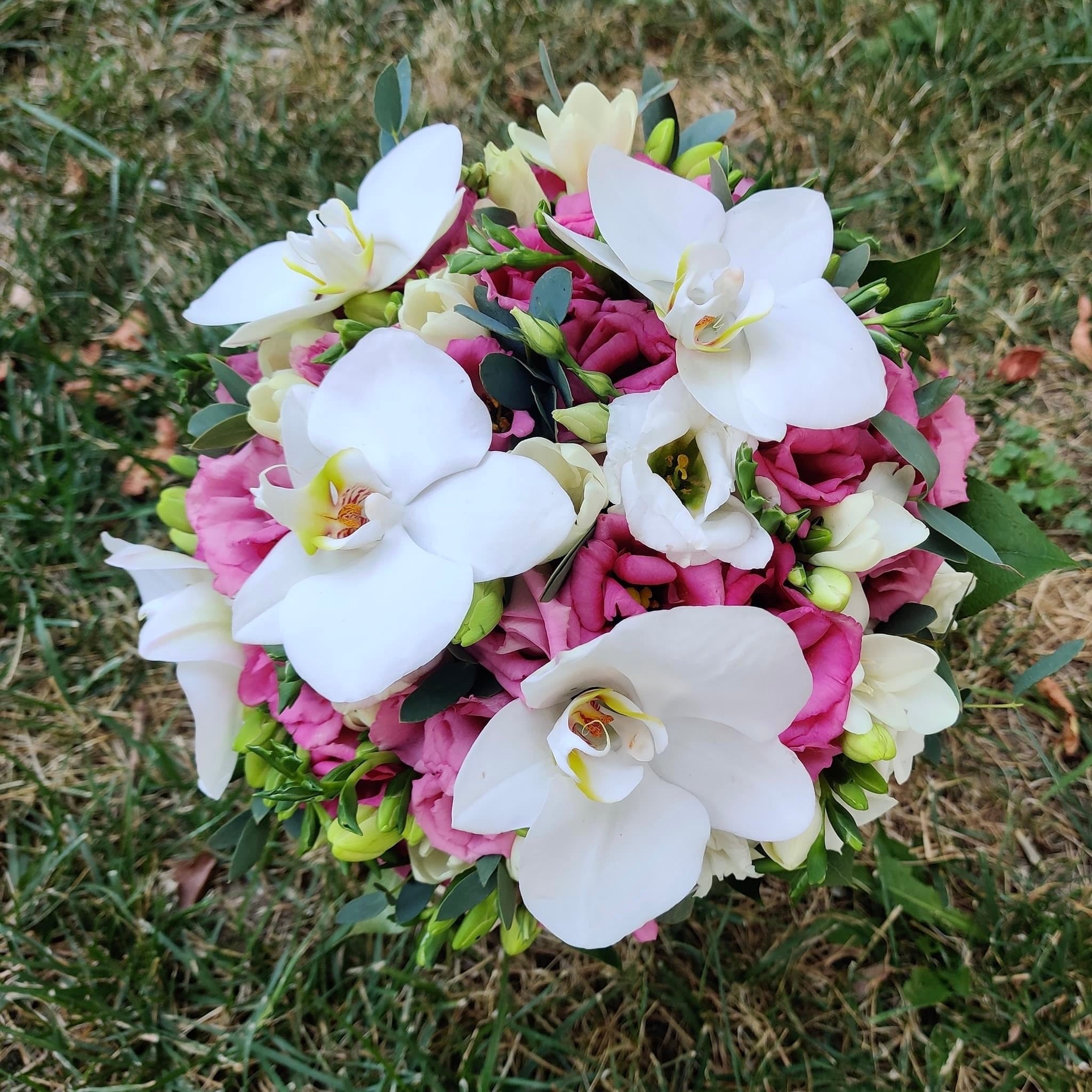 Bridal bouquet of lisianthus and phalaenopsis orchids