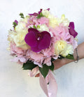 Buchet mireasa hortensie roz si orhidee