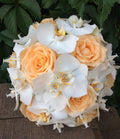 Buchet cununie civila trandafiri peach si orhidee phalaenopsis, pret atractiv