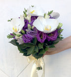 Buchet cununie lisianthus mov si orhidee