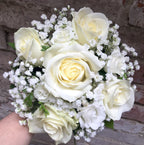 Buchet mireasa trandafiri si lisianthus, pret special, livrare in Bucuresti!