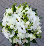 Buchet cununie frezii si hypericum