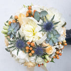 Buchet mireasa bujori si trandafiri