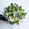 Buchet mireasa frezii si ornithogalum