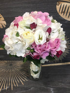 Buchet de mireasa din hortensie alba si roz