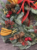 Aranjament coronita din brad natural impodobit