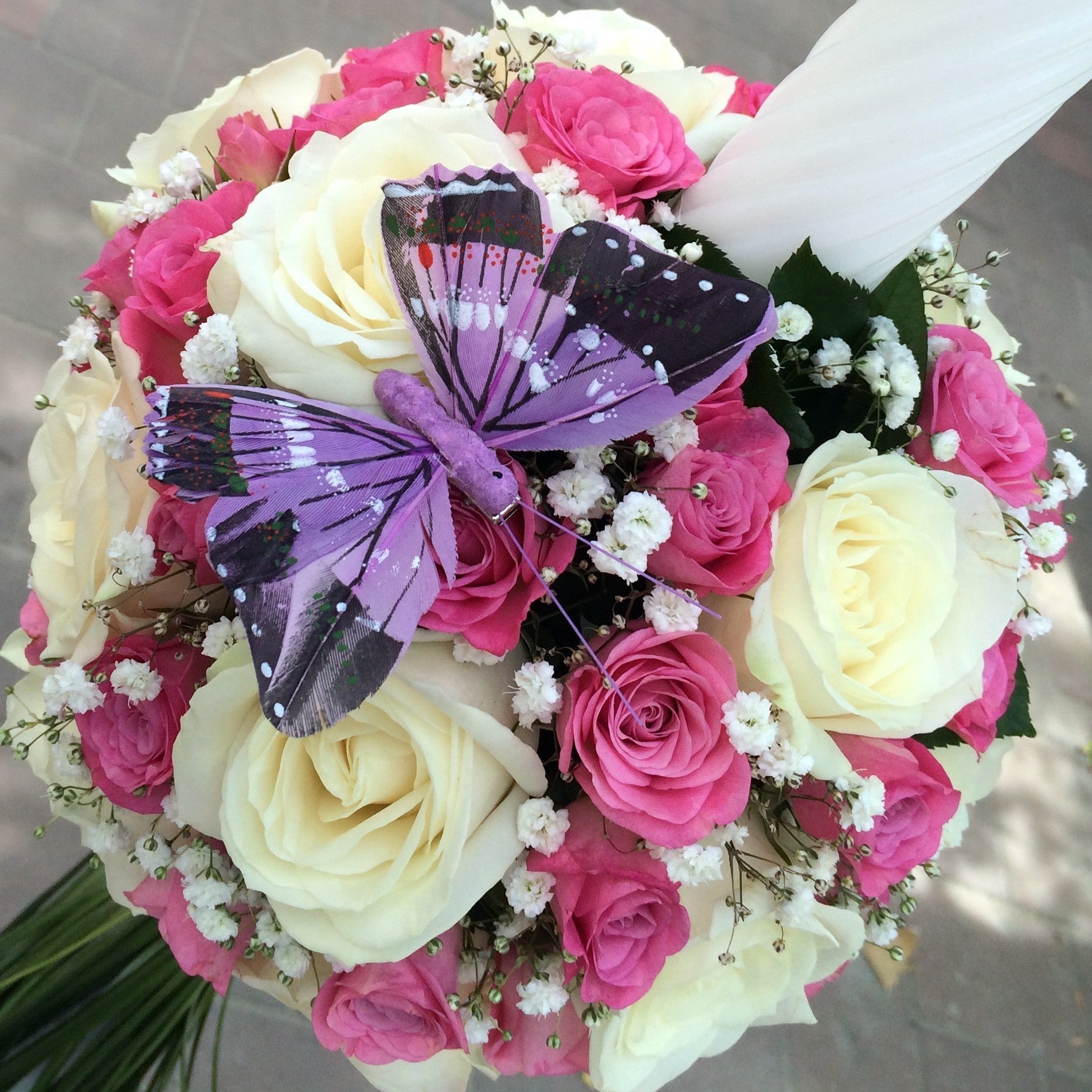 Lumanare de botez cu trandafiri ivoire si minirose roz