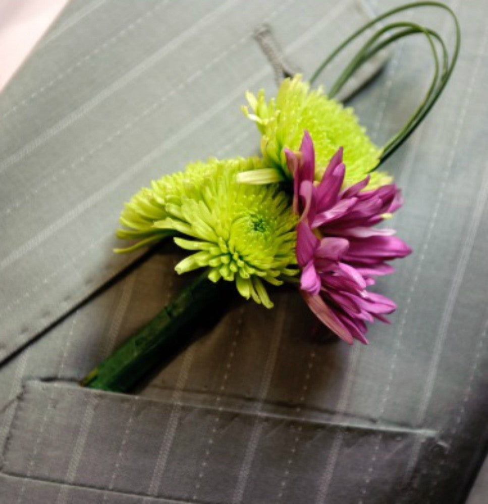 Cocarda naturala din santini si crizantema