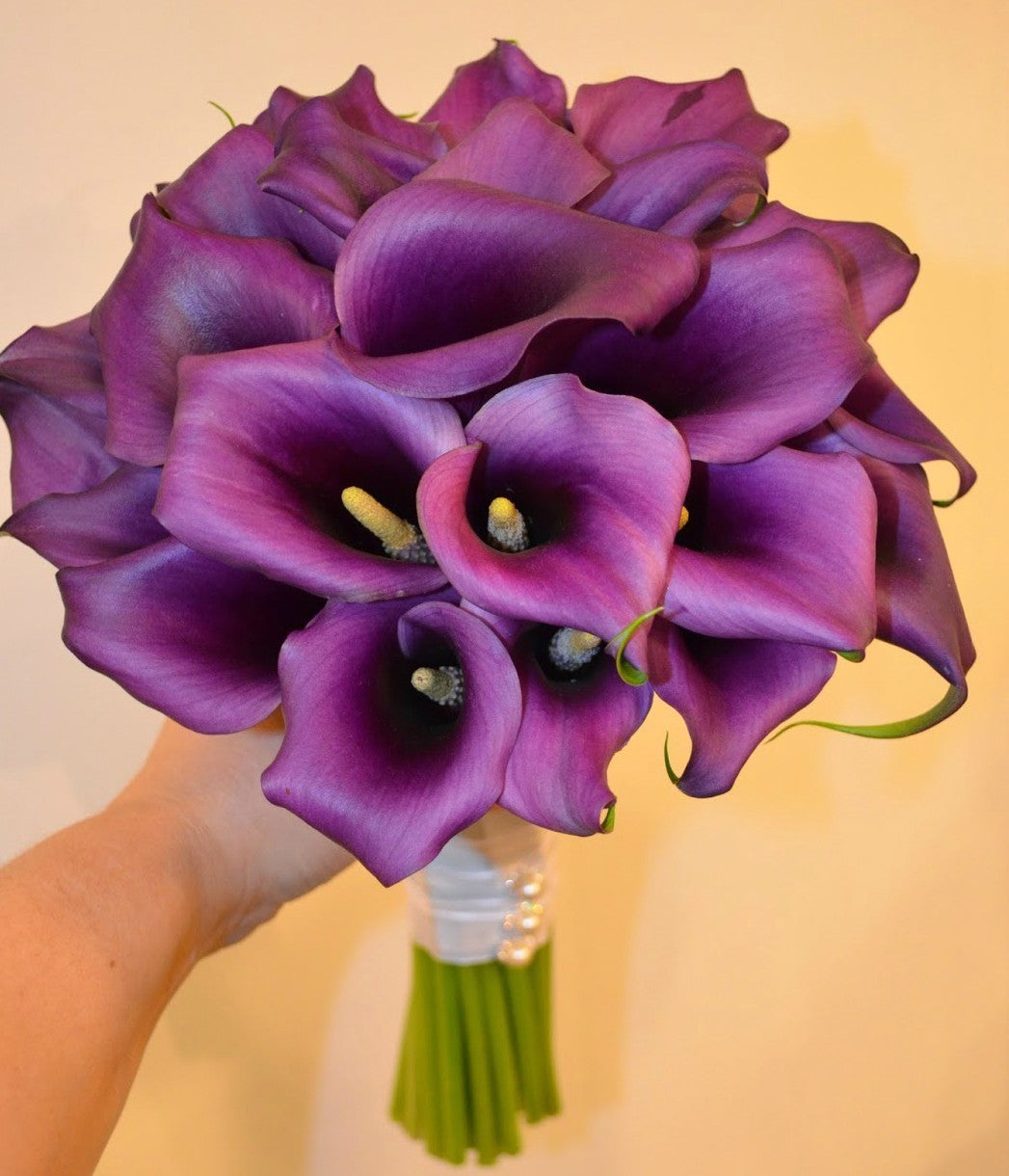 Buchet de mireasa din 29 cale mov