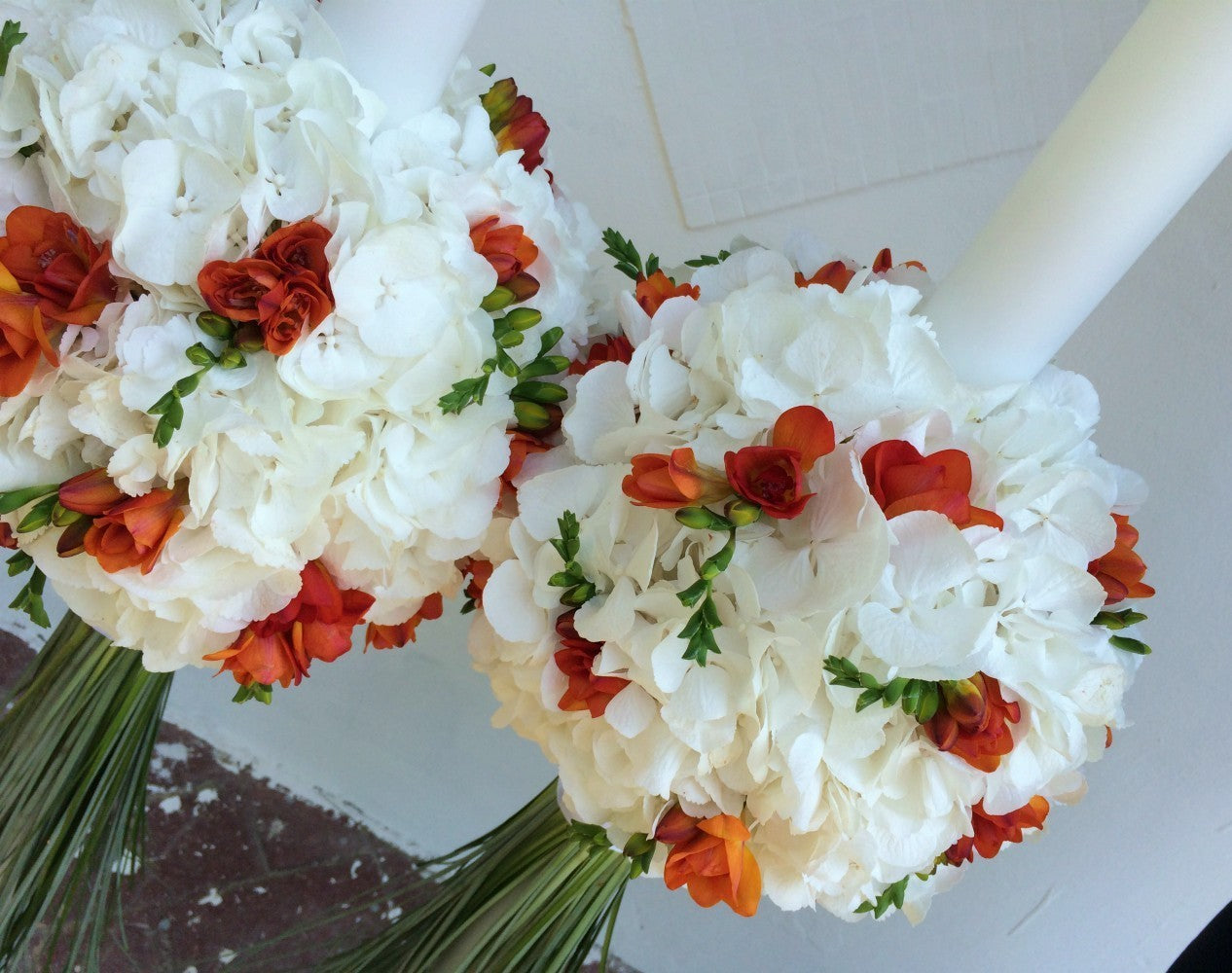 Lumanari de cununie cu hortensie si frezii