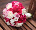 Buchet mireasa ciclam trandafiri si miniroze