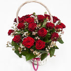 Cos cu trandafiri rosii si wax flowers