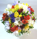 Buchet de mireasa - mix de frezii colorate!