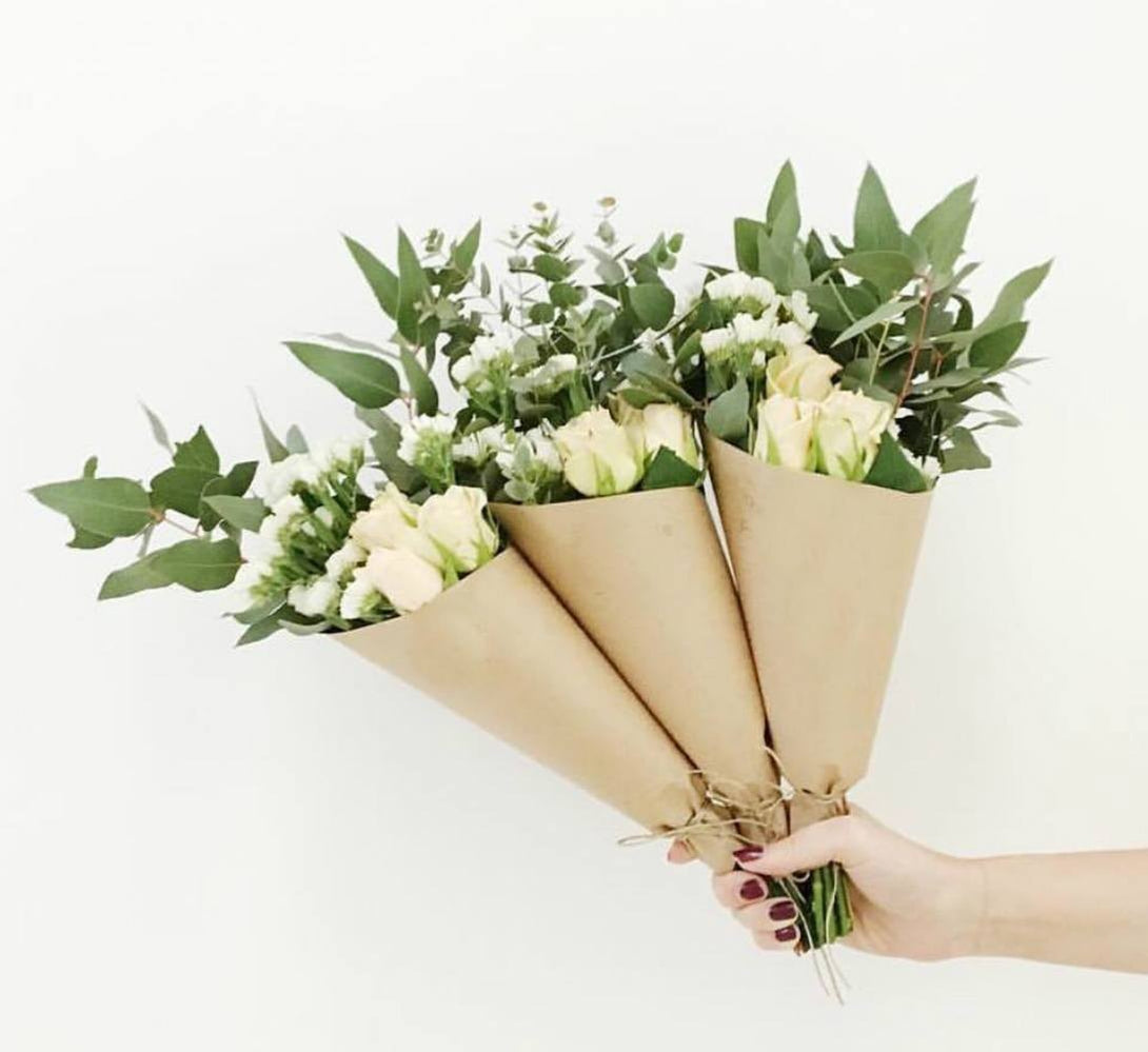 Brown paper wrap bouquet