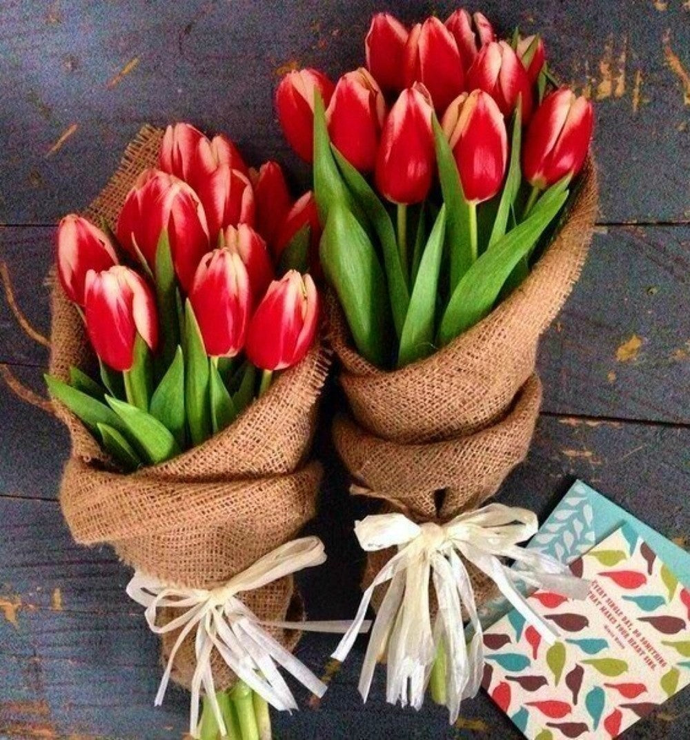 Oferta corporate de 1-8 Martie - comanda buchete lalele preturi imbatabile!