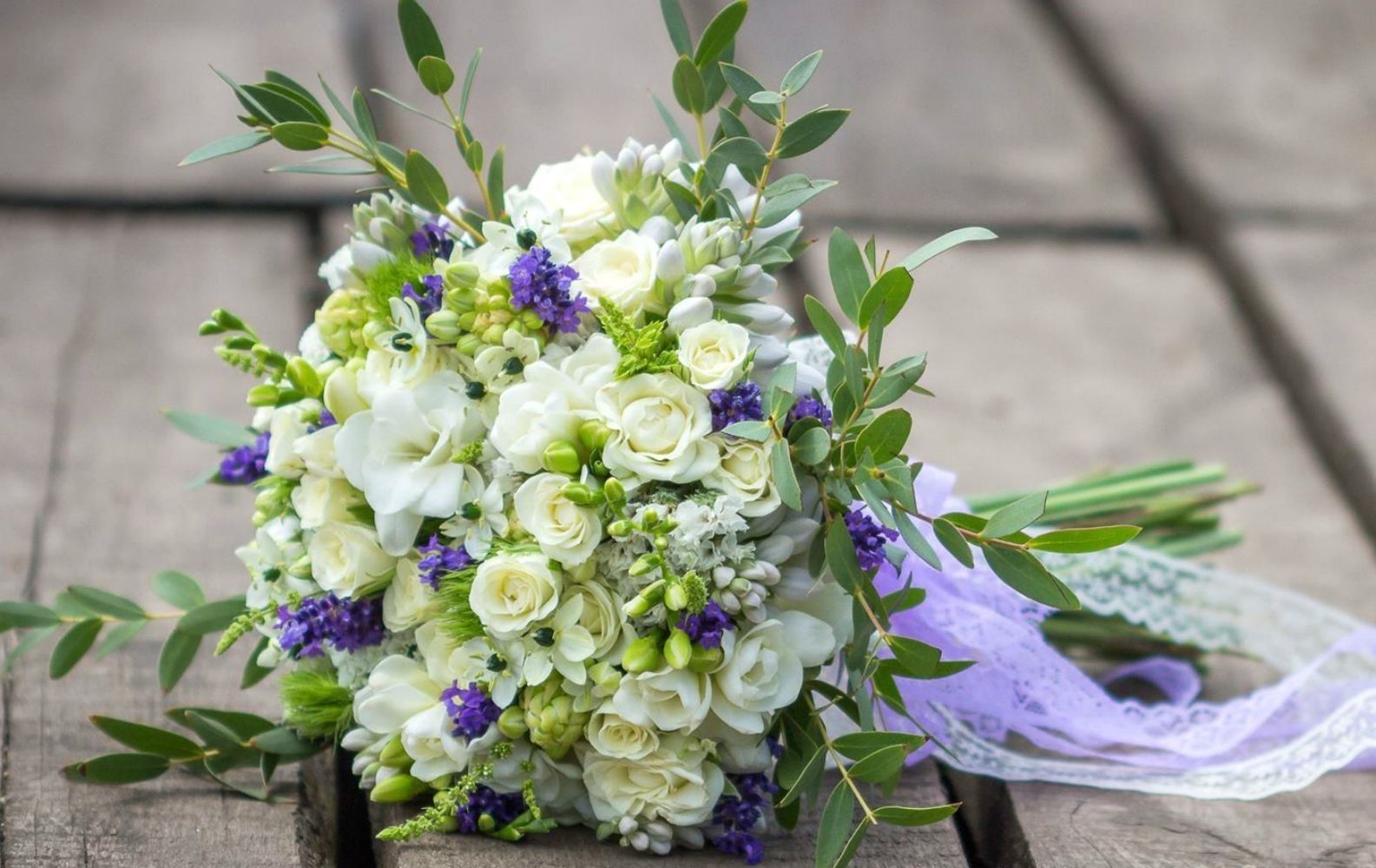 Cele mai frumoase modele de buchete cununie frezii la preturi imbatabile!