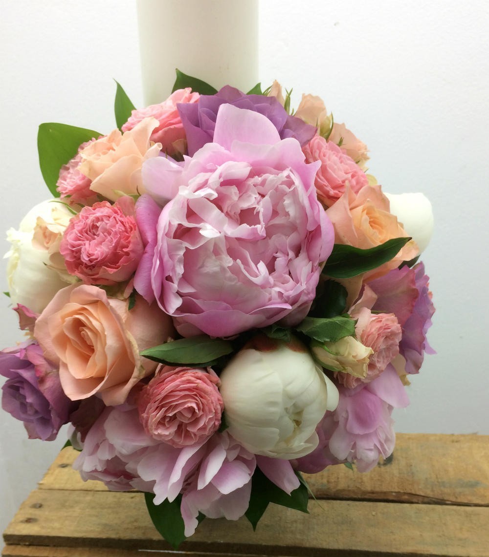 Lumanari cununie scurte bujori, minirose si trandafiri