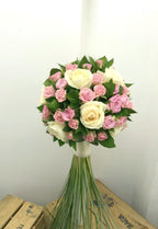 Lumanare botez fetite minirose roz la cel mai bun pret, cu livrare!