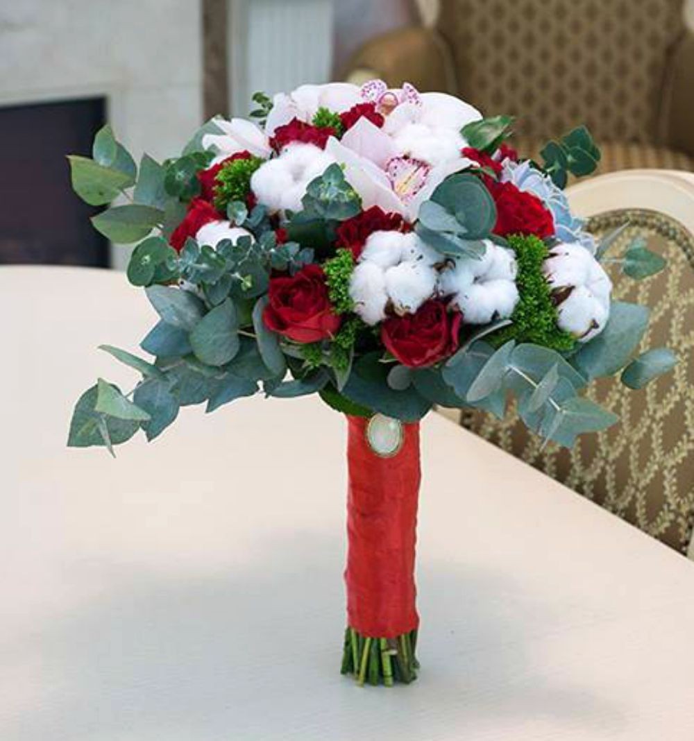 Buchet mireasa spectaculos si elegant