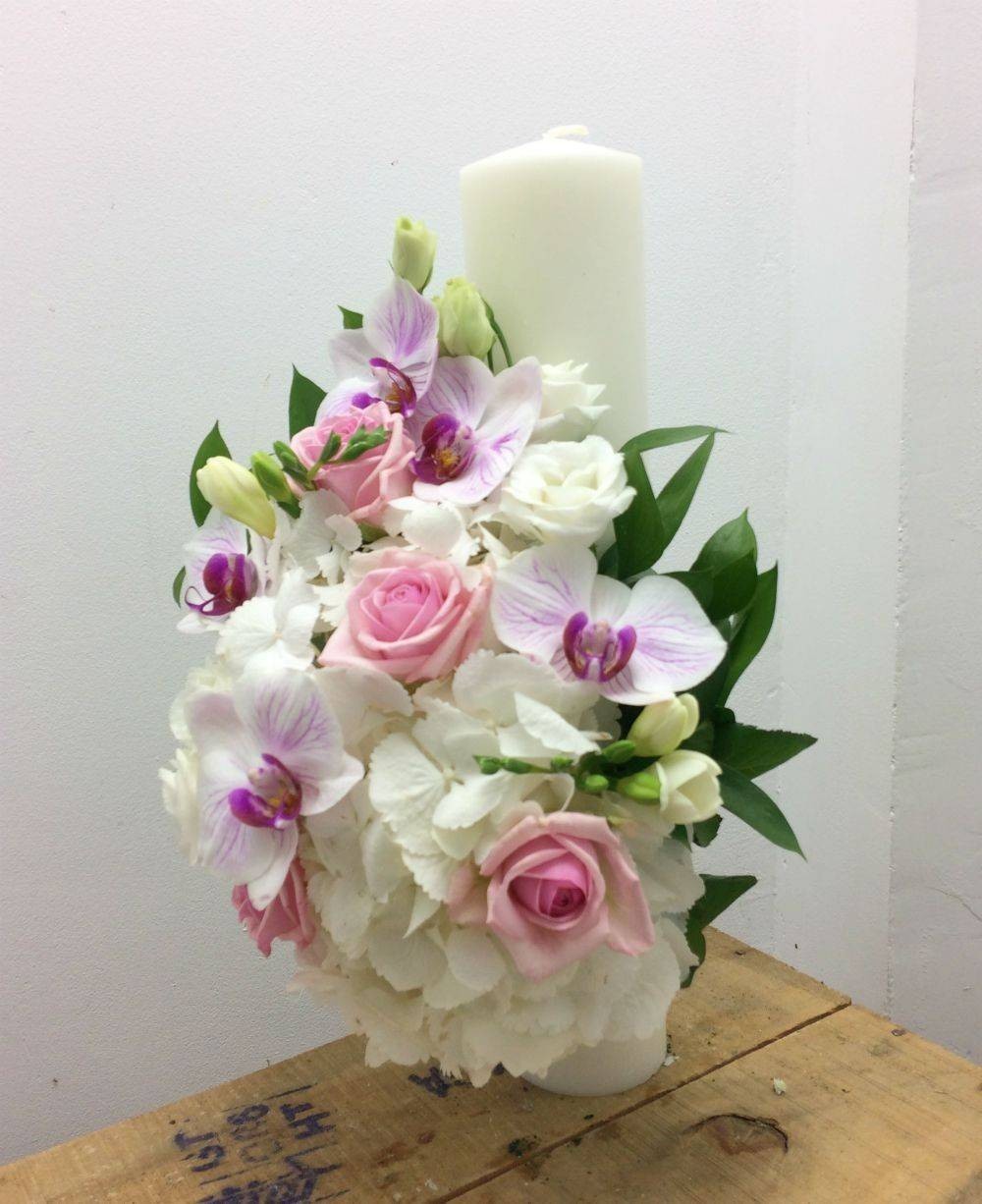 Lumanare pentru botez, scurta, fete, hortensie si frezii!