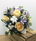 Buchet cununie trandafiri peach si eryngium - pret imbatabil, livrare Bucuresti!