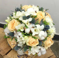 Buchet mireasa trandafiri peach si bumbac - pret imbatabil, livrare Bucuresti!