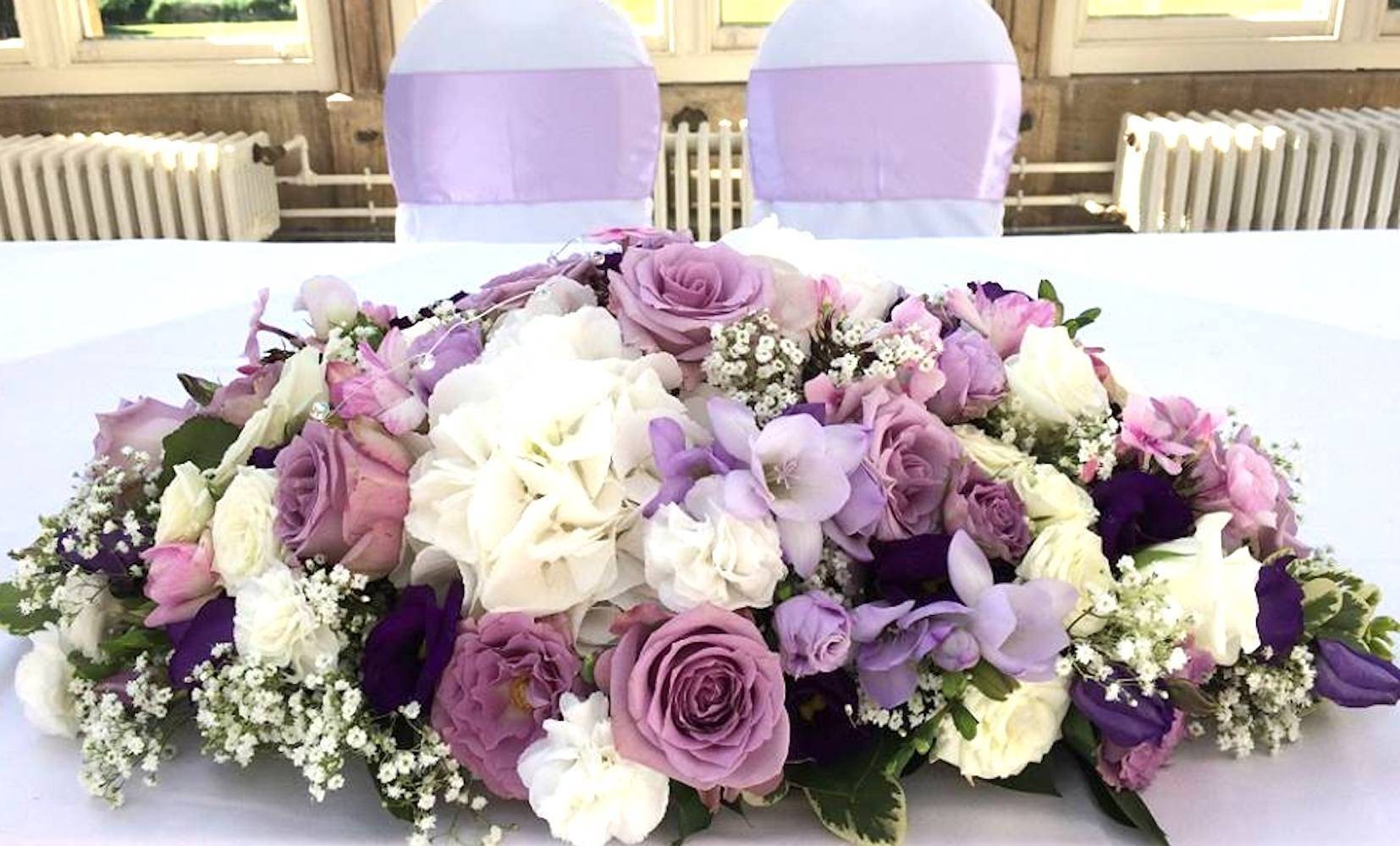 Aranjament masa mirilor nuante pastel