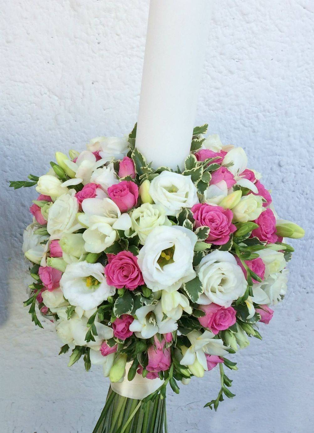 Lumanari nunta sferice minirose roz si lisianthus