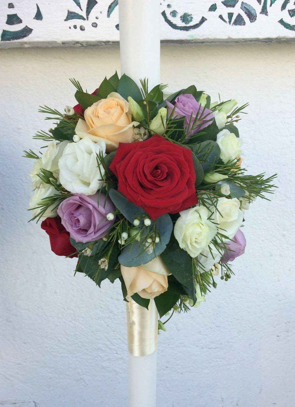 Lumanari nunta sferice trandafiri pastel si wax flowers